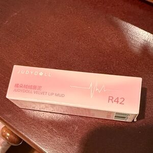 Velvet Lip Mud R42 - Pink